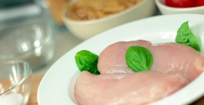 How to Defrost Chicken in Microwave? Is It Safe For You?