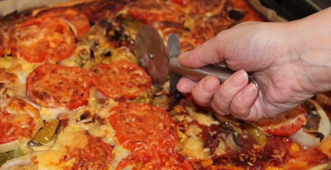 How to Sharpen a Pizza Cutter: The Complete Guide